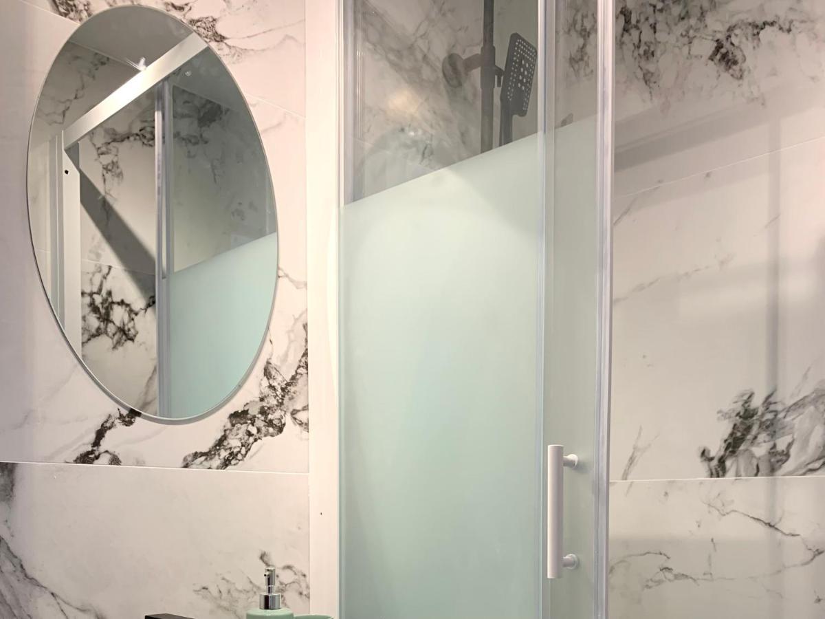 Appartement Leon, Port & Halles Depart Ferry, Proche Plages 土伦 外观 照片